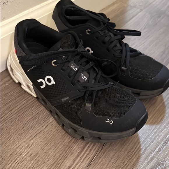 On Running Cloudfly Women’s Black and Gray Athletic Shoes US 7 - Picture 2 of 7